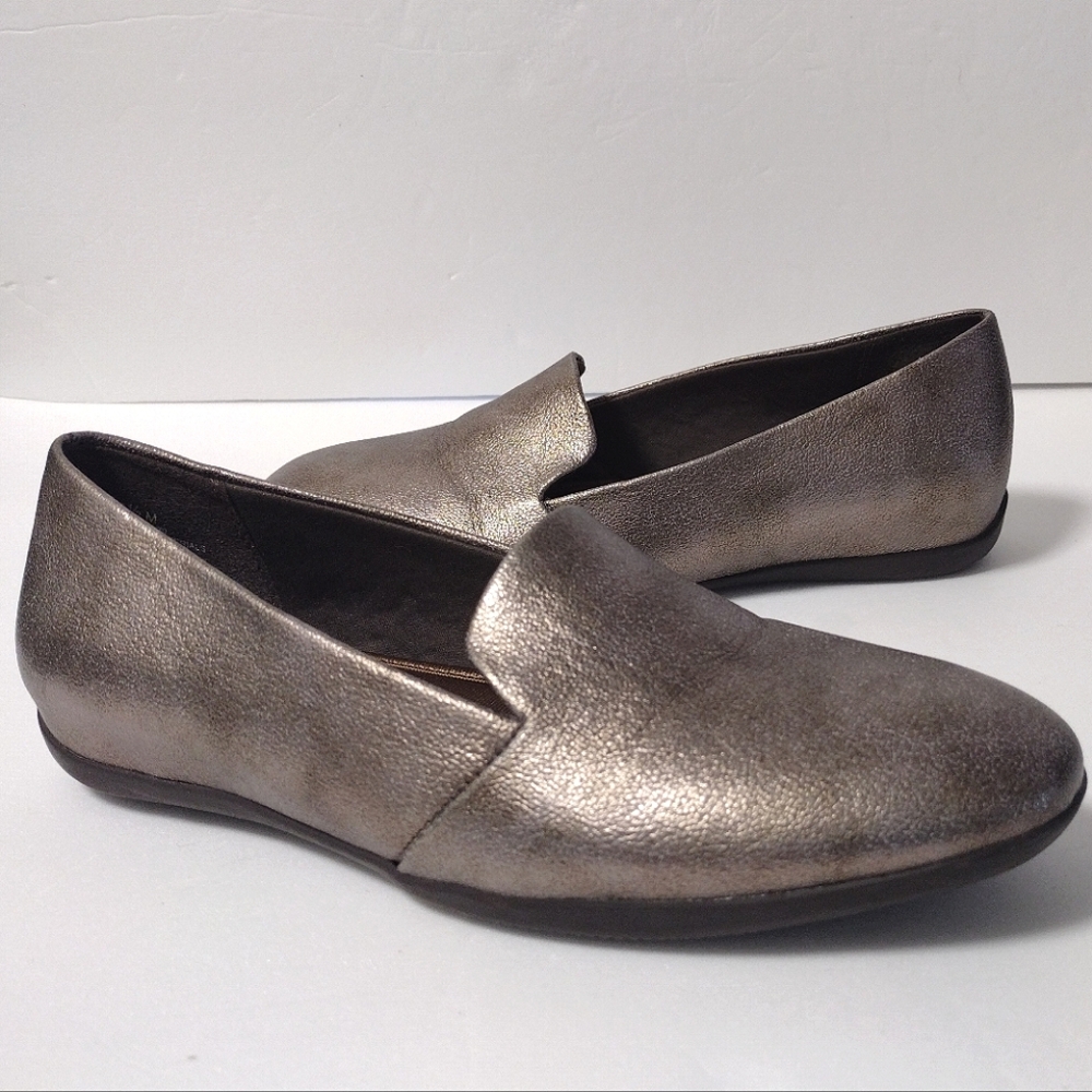 BareTraps Women's Janine Slip-On Memory Foam Metallic Comfort Loafers 7.5